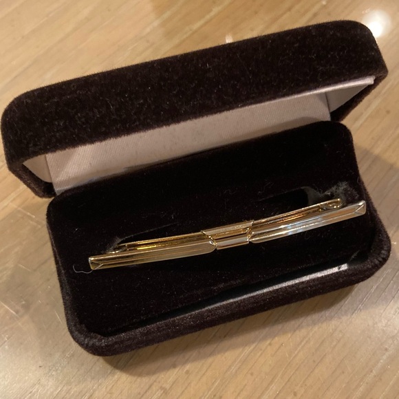 Vintage EUC Pierre Cardin - Picture 11 of 13